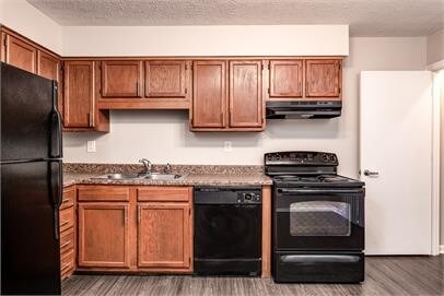 Foto principal - 604 Little Bear Dr