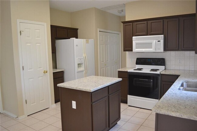 Foto del edificio - 8309 Dulac Dr