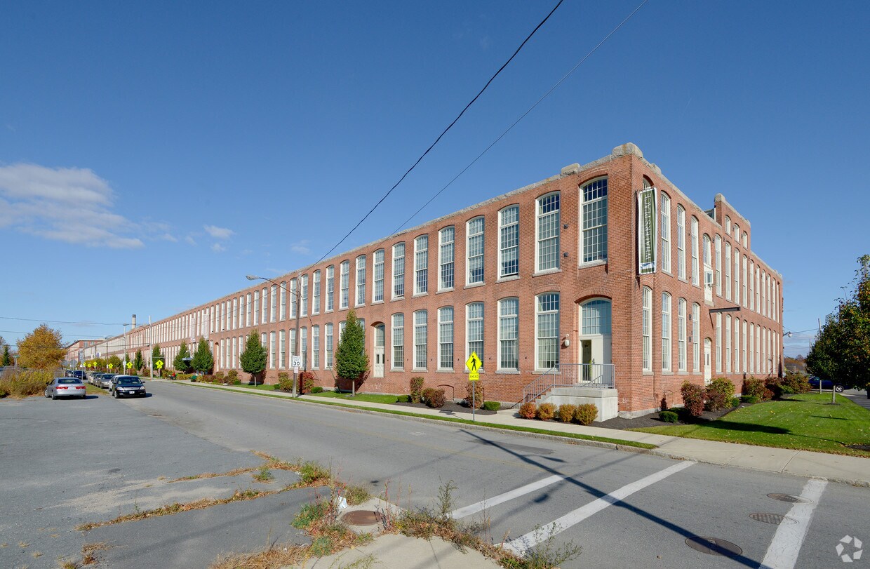 Whaler's Place Apartments in New Bedford, MA