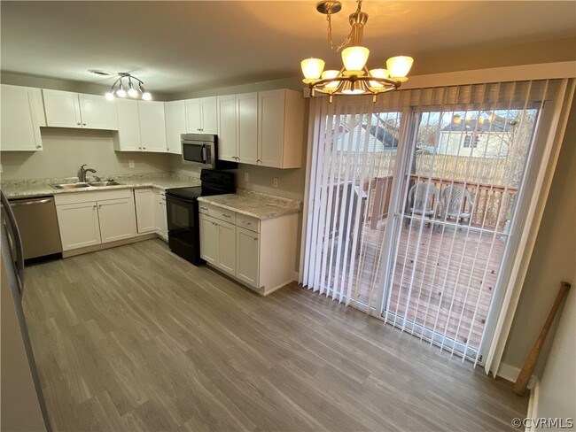 Foto del edificio - 9208 Emmett Rd