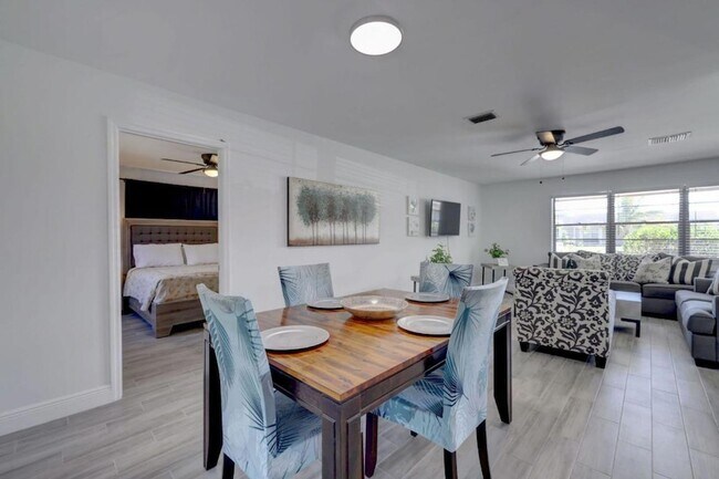 Foto del edificio - 543 SE Greenway Terrace