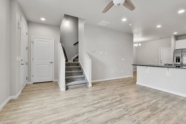 Building Photo - $2,895.00, 3 bed, 3 bath, located in Arvad...