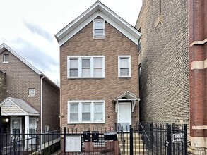 Building Photo - 720 N Elizabeth St