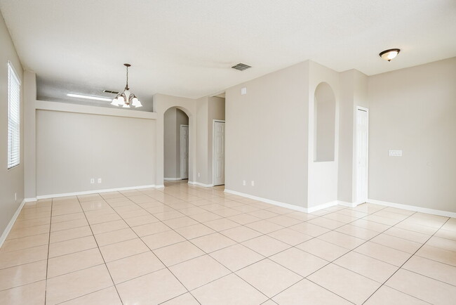 Building Photo - 2252 Mallard Creek Cir
