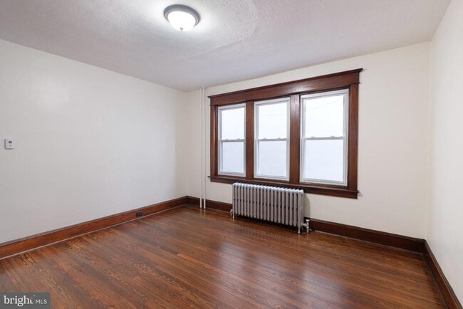 Building Photo - 1604 Hamilton Ave