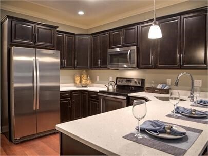 Foto del edificio - 92 N Main St