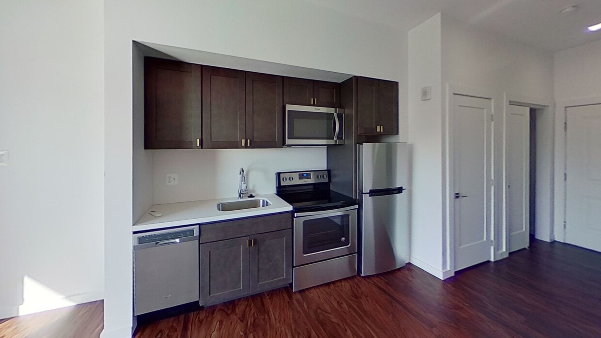 Photo - 824 N Calvert St Apartments