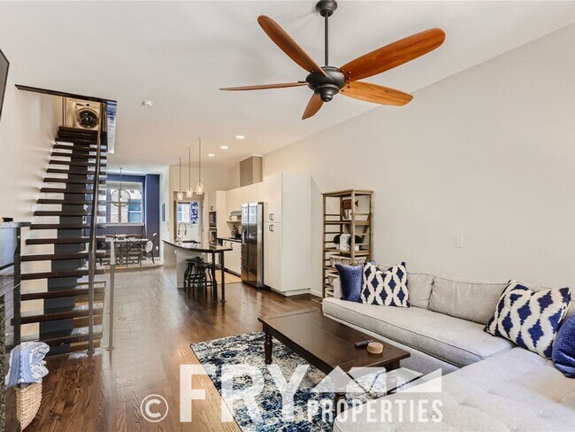 Foto del edificio - Furnished Townhome in RiNo