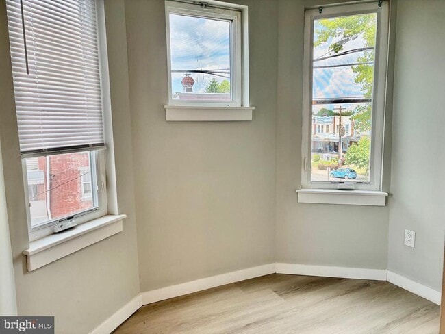 Foto del edificio - 5356 Cedar Ave
