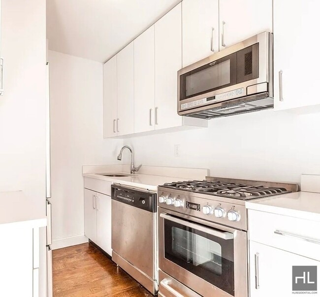 Building Photo - East 82nd Street
