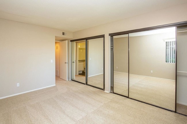 Foto del edificio - Westridge Apartment Homes