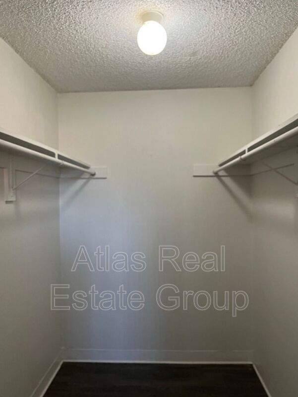 Foto del edificio - 15573 E 13th Ave