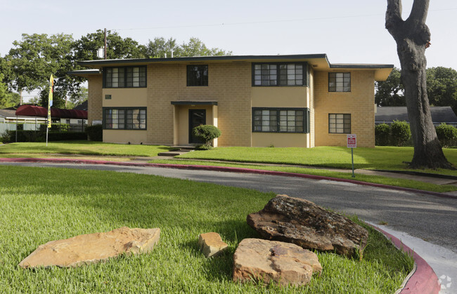 Building Photo - Lawndale Village Apts