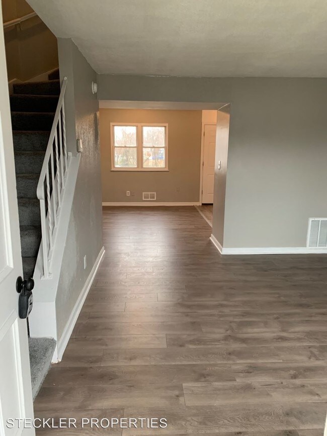 Building Photo - 3 br, 1.5 bath House - 7649 Charlesmont Road