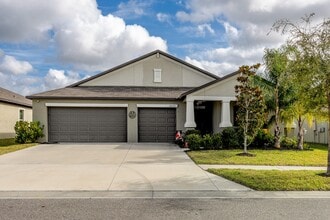Building Photo - 16654 Carlton Pond St