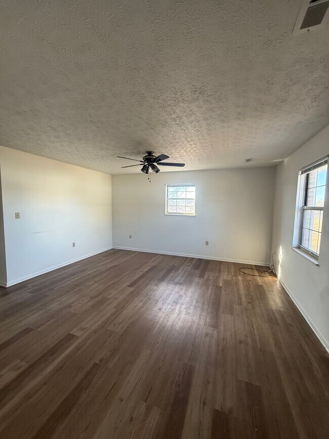 Foto del edificio - 6920 E Andrew Johnson Hwy