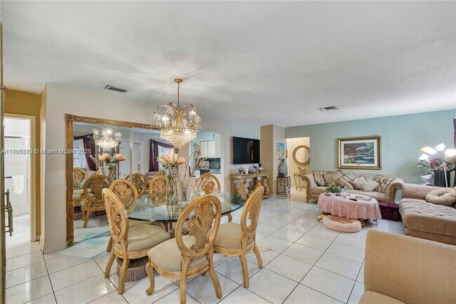 Foto del edificio - 5831 Taylor St