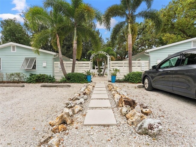 Building Photo - 3102 W SAN JUAN St