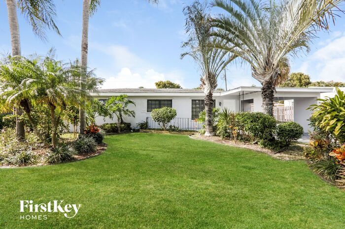 Foto principal - 1071 SW 4th Ave