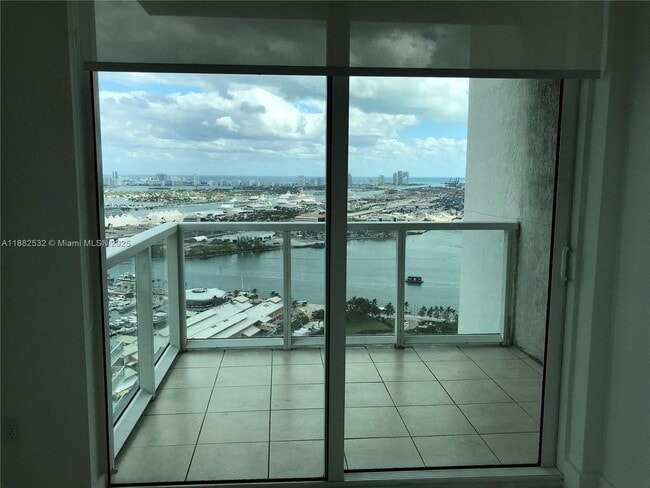 Foto del edificio - 253 NE 2nd St