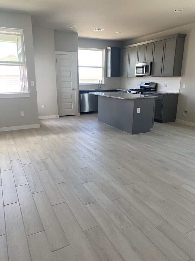 Foto del edificio - 164 Harvest Ridge Blvd