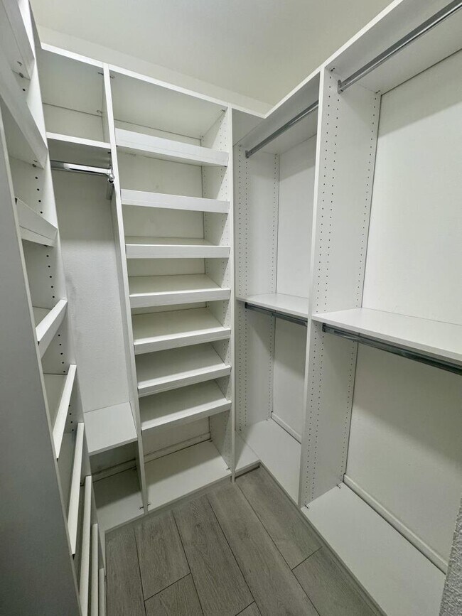 Foto del edificio - 1088 Summerplace Dr