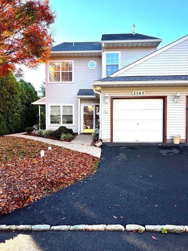 2502 Waterford Rd Unit 2nd Floor, Yardley, PA 19067 Condo for Rent in