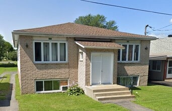 Building Photo - 668 Lalonde St