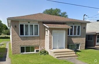 Building Photo - 668 Lalonde St