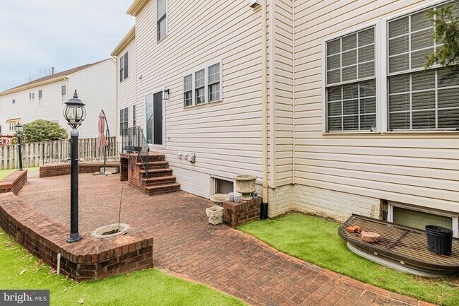 Foto del edificio - 6239 Willowfield Way