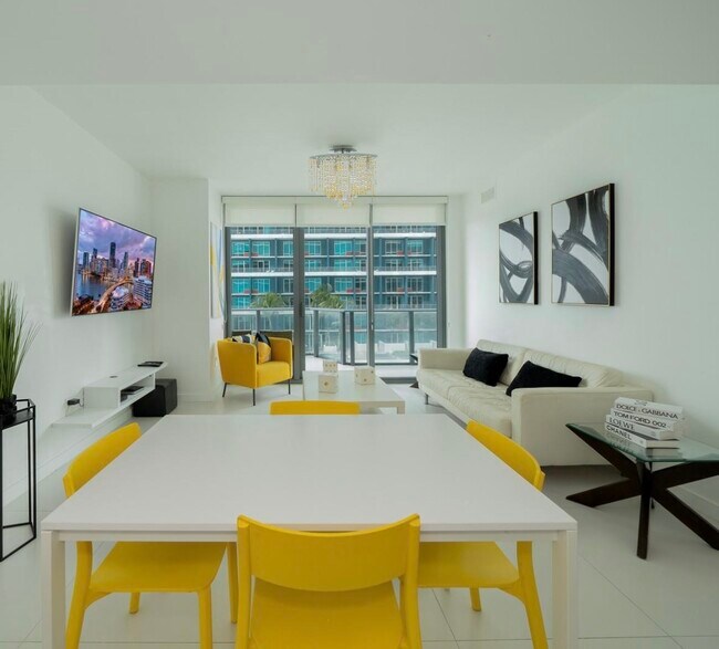Building Photo - 1300 S Miami Ave