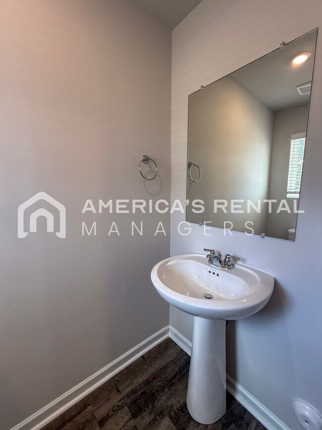 Foto del edificio - New Construction Townhome for Rent in Linc...