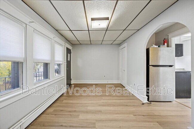 Foto del edificio - 420 Glenwood Ave