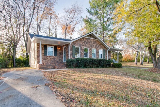 Foto del edificio - 2705 Wilson Dr NW