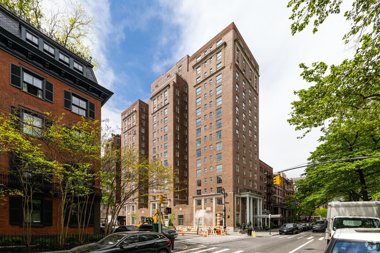 Primary Photo - 18 Gramercy Park S