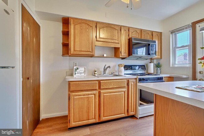 Foto del edificio - 7731 Wynbrook Rd