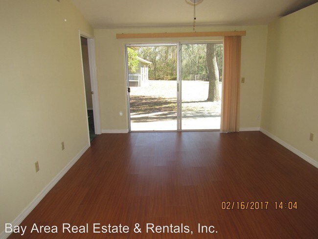Foto del edificio - 3279 Fox Lake Dr