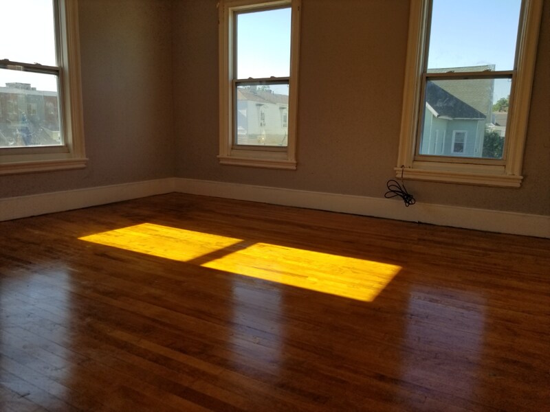 Foto del edificio - 230 Pleasant St