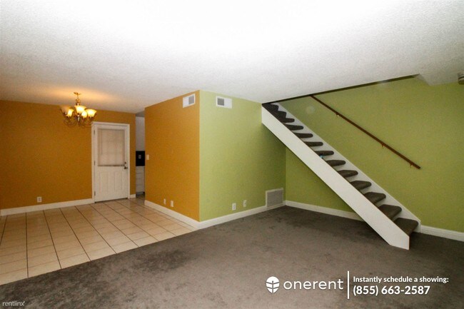 Building Photo - 4565 Deerfield Terrace