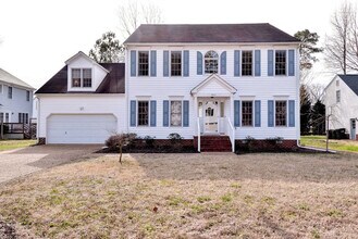 Building Photo - 203 Rosetta Dr
