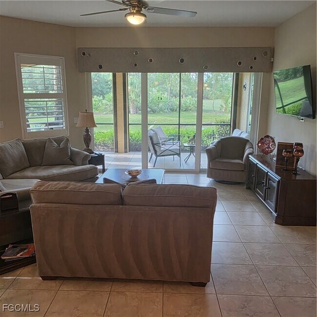Building Photo - 10637 Pelican Preserve Blvd