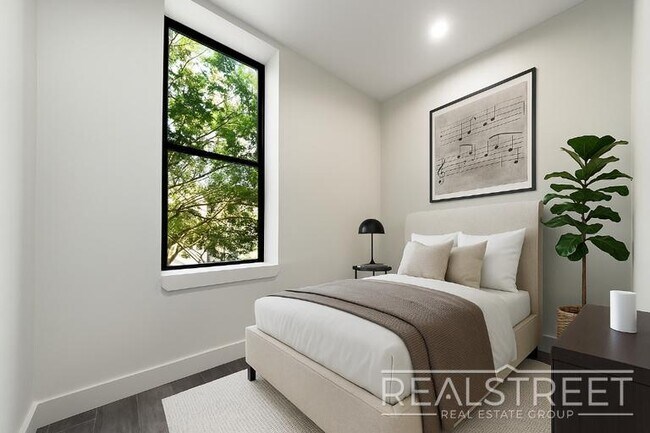 Building Photo - BRAND NEW 2 Bed in Bed Stuy!
