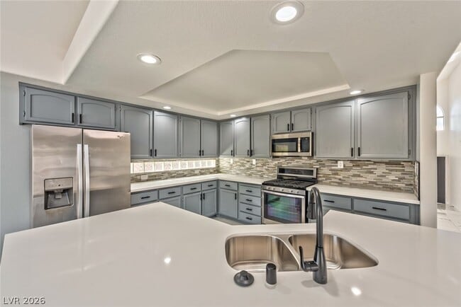 Foto del edificio - 7321 Bush Garden Ave