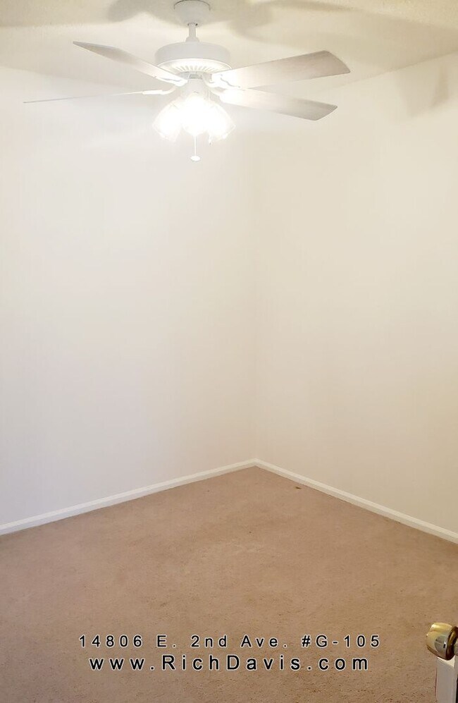 Foto del edificio - 1 bed, 1 Bath, 800 sqft with washer/dryer ...