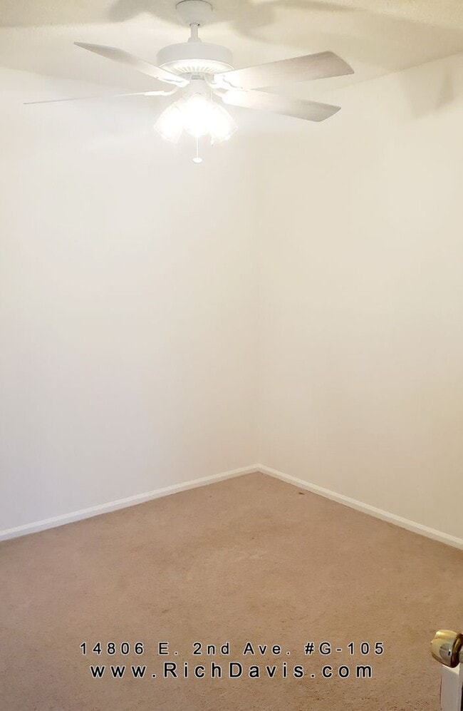 Building Photo - 1 bed, 1 Bath, 800 sqft with washer/dryer ...