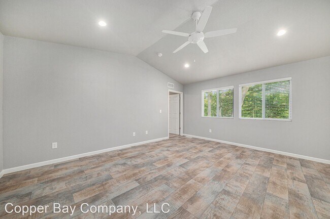 Building Photo - 3 br, 2 bath House - 1753 Bluff Ridge Court