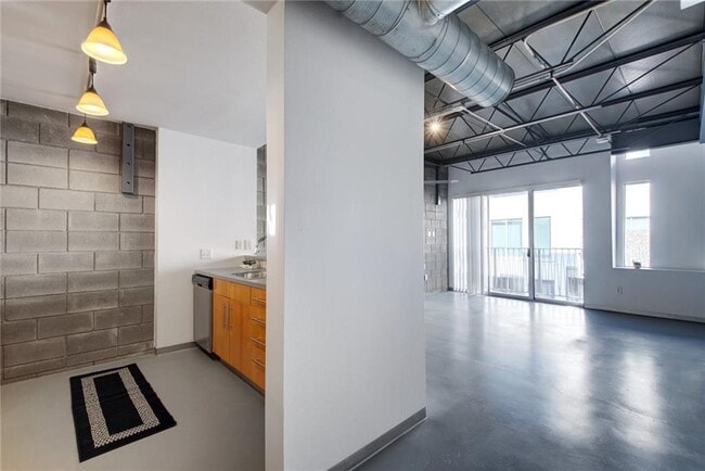 Building Photo - 4801 S Congress Ave