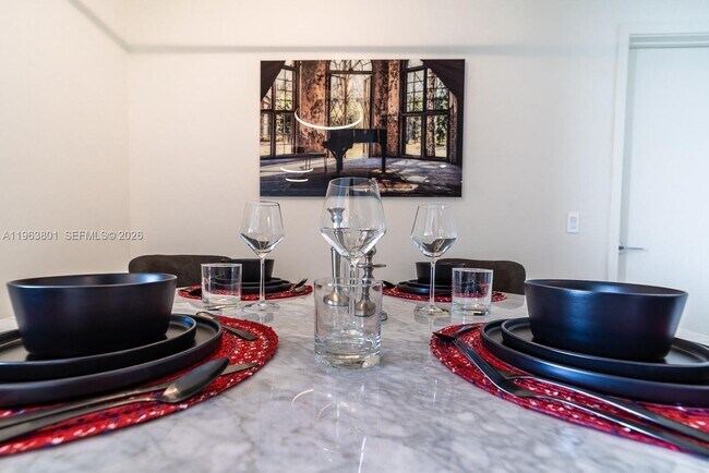 Foto del edificio - 2000 Metropica Wy