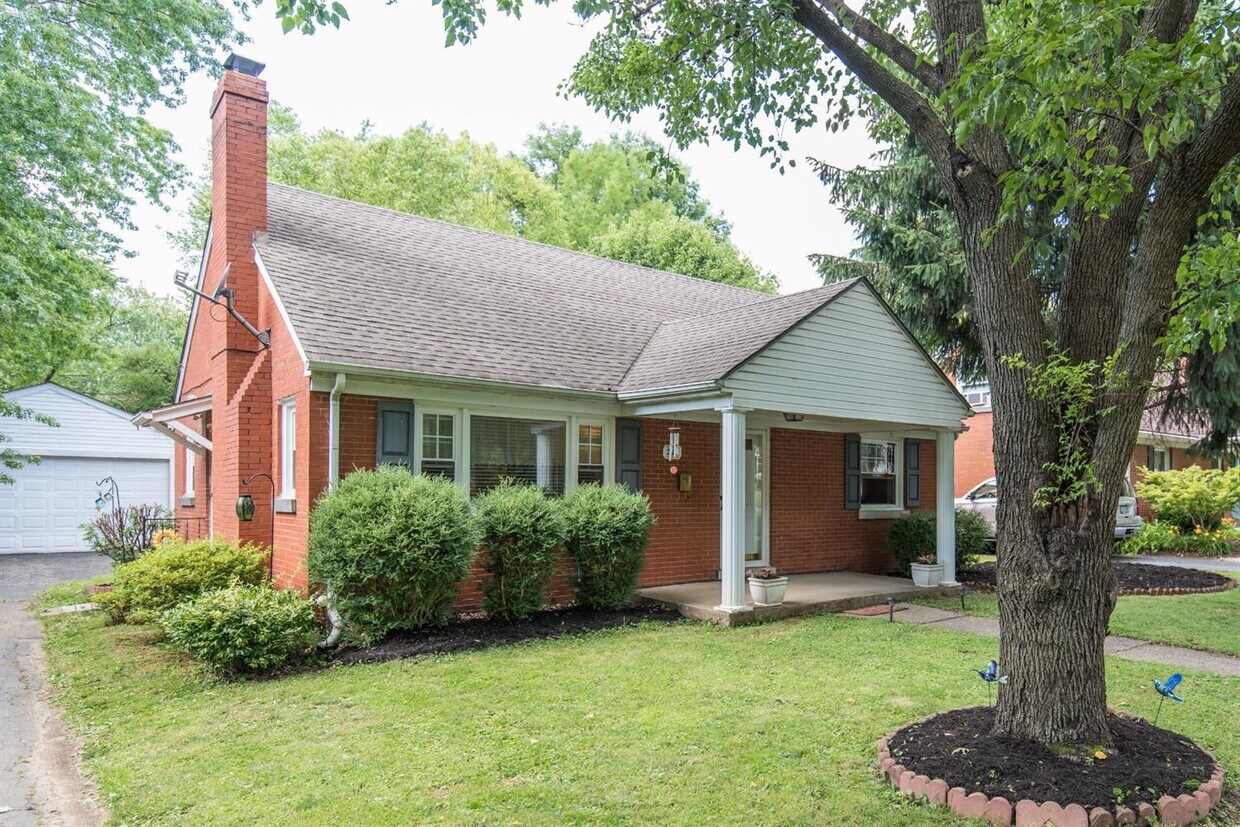 Foto principal - 215 Burke Rd