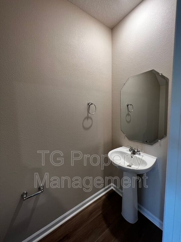 Building Photo - 238 Mustard Hill Ct